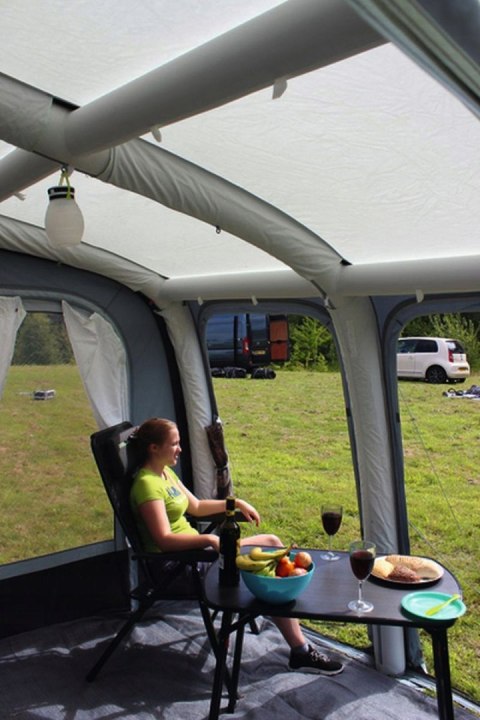 Przedsionek pompowany do przyczepy kempingowej Evora 390 Outdoor Revolution