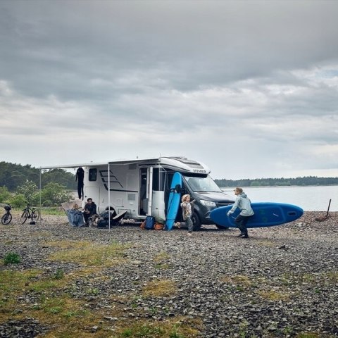 Thule Omnistor 5200 3m srebrny szary materiał